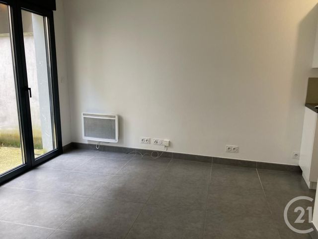Appartement Studio &agrave; louer - 1 pi&egrave;ce - 17,17 m2 - Meaux - 77 - ILE-DE-FRANCE