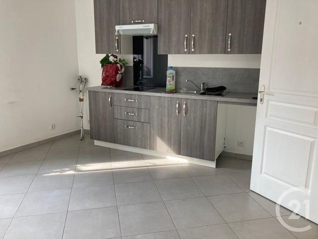 Appartement Studio &agrave; louer - 1 pi&egrave;ce - 16,73 m2 - Claye Souilly - 77 - ILE-DE-FRANCE