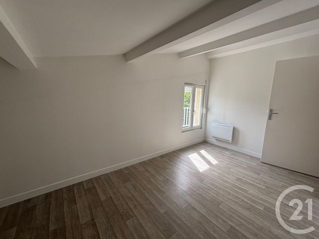Appartement Duplex &agrave; louer - 2 pi&egrave;ces - 33,90 m2 - Trilport - 77 - ILE-DE-FRANCE
