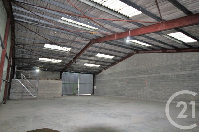 Divers &agrave; louer - 366,76 m2 - Villevaude - 77 - ILE-DE-FRANCE