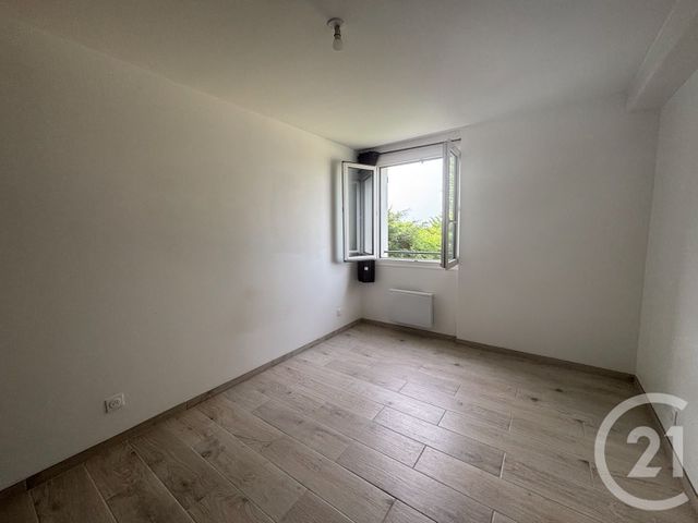 Appartement F3 &agrave; louer - 3 pi&egrave;ces - 55,01 m2 - Fublaines - 77 - ILE-DE-FRANCE