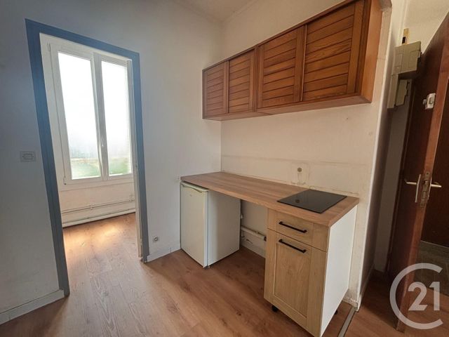 Appartement Studio &agrave; louer - 1 pi&egrave;ce - 21,86 m2 - Charny - 77 - ILE-DE-FRANCE