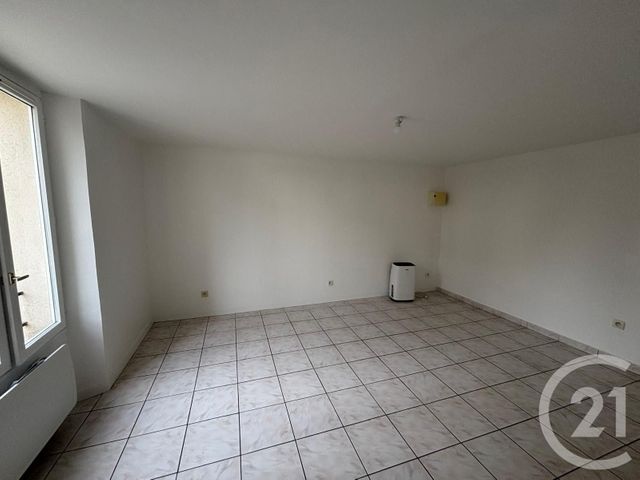 Appartement F2 &agrave; louer - 2 pi&egrave;ces - 53,32 m2 - Claye Souilly - 77 - ILE-DE-FRANCE