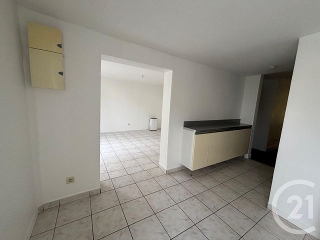 Appartement F2 &agrave; louer - 2 pi&egrave;ces - 53,32 m2 - Claye Souilly - 77 - ILE-DE-FRANCE