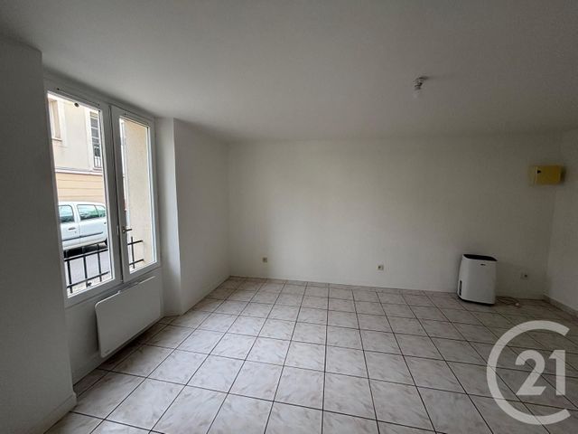 Appartement F2 &agrave; louer - 2 pi&egrave;ces - 53,32 m2 - Claye Souilly - 77 - ILE-DE-FRANCE