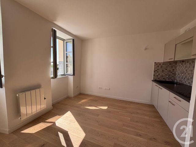 Appartement F1 &agrave; louer - 1 pi&egrave;ce - 29,26 m2 - Juilly - 77 - ILE-DE-FRANCE