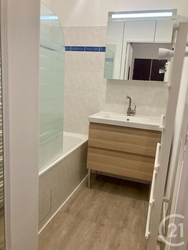 Appartement F2 &agrave; louer - 2 pi&egrave;ces - 44,31 m2 - Claye Souilly - 77 - ILE-DE-FRANCE