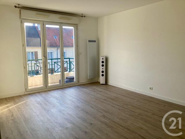Appartement F2 &agrave; louer - 2 pi&egrave;ces - 44,31 m2 - Claye Souilly - 77 - ILE-DE-FRANCE