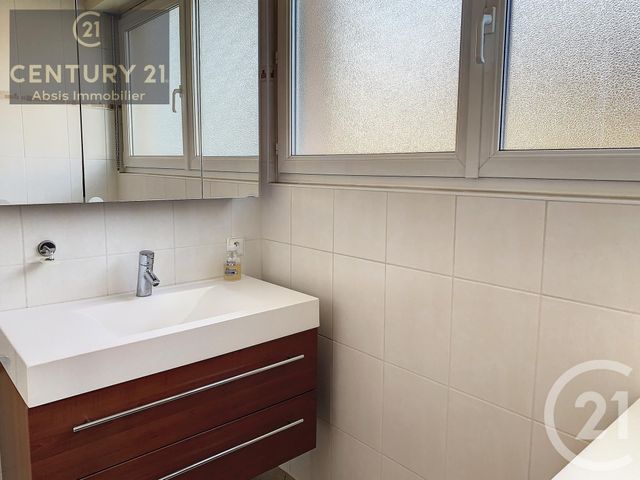 Maison &agrave; louer - 6 pi&egrave;ces - 133,19 m2 - Vendenheim - 67 - ALSACE