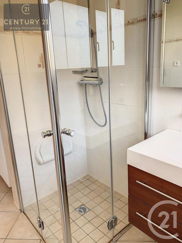 Maison &agrave; louer - 6 pi&egrave;ces - 133,19 m2 - Vendenheim - 67 - ALSACE