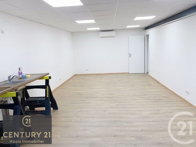 Local commercial à louer - 165.0 m2 - 67 - Bas-Rhin