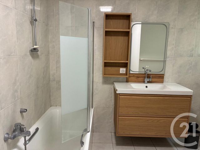 Appartement F3 &agrave; louer - 3 pi&egrave;ces - 72,17 m2 - Brumath - 67 - ALSACE