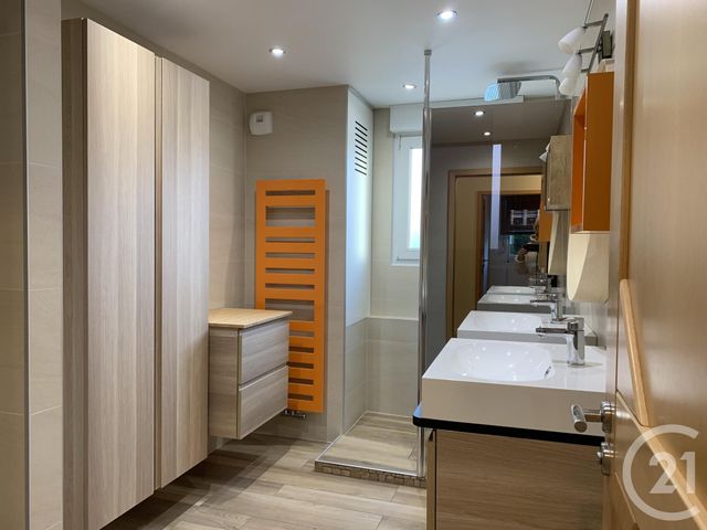 Appartement F4 &agrave; louer - 4 pi&egrave;ces - 106,40 m2 - Vendenheim - 67 - ALSACE