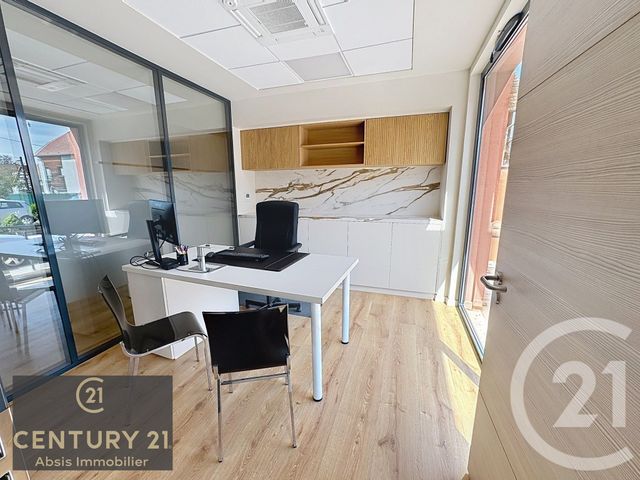 Local commercial à louer - 66.53 m2 - 67 - Bas-Rhin