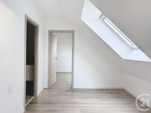 Appartement F5 &agrave; louer - 5 pi&egrave;ces - 130 m2 - Eckwersheim - 67 - ALSACE