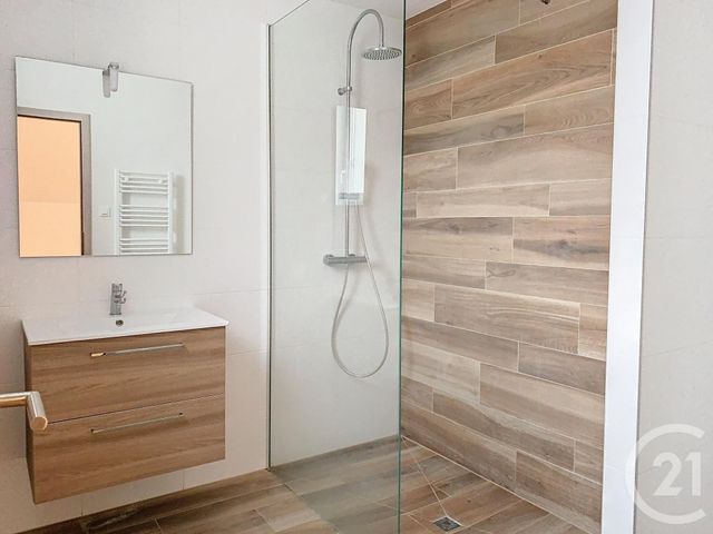Appartement F5 &agrave; louer - 5 pi&egrave;ces - 130 m2 - Eckwersheim - 67 - ALSACE
