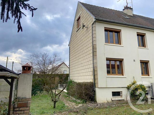 Prix immobilier ST LEU D ESSERENT - Photo d’une maison vendue