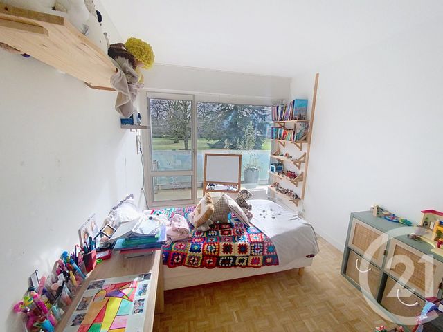 Appartement F5 &agrave; vendre - 5 pi&egrave;ces - 109,01 m2 - Chantilly - 60 - PICARDIE