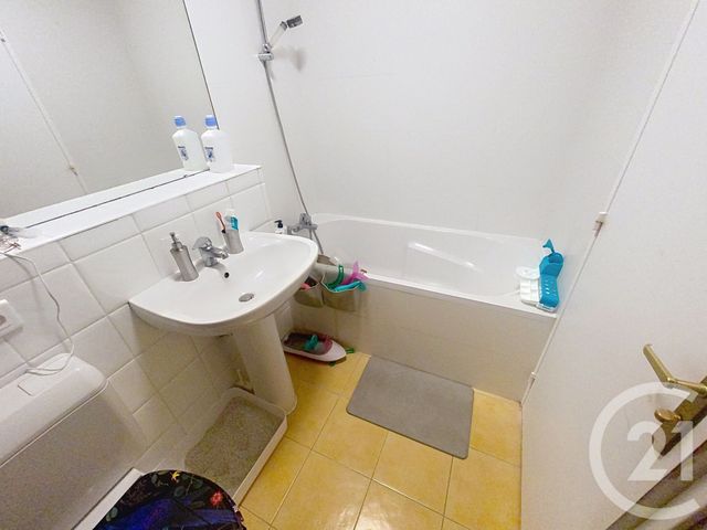 Appartement F5 &agrave; vendre - 5 pi&egrave;ces - 109,01 m2 - Chantilly - 60 - PICARDIE