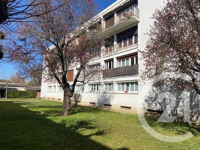 Appartement F3 &agrave; louer - 3 pi&egrave;ces - 63,90 m2 - Chantilly - 60 - PICARDIE