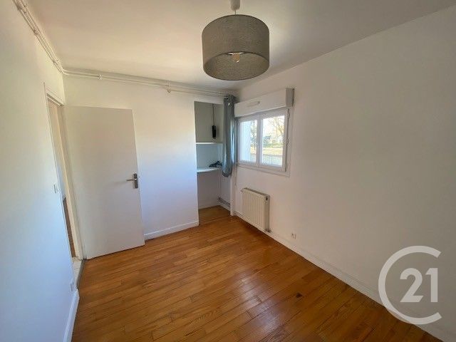 Appartement F3 &agrave; louer - 3 pi&egrave;ces - 63,90 m2 - Chantilly - 60 - PICARDIE