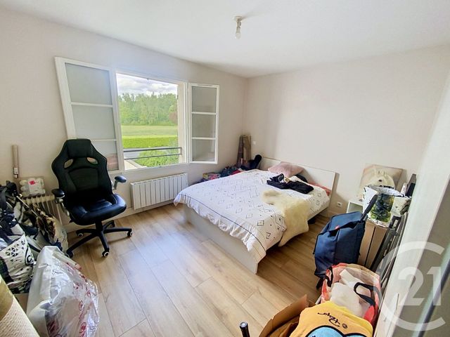 Appartement F3 &agrave; louer - 3 pi&egrave;ces - 64,86 m2 - St Maximin - 60 - PICARDIE