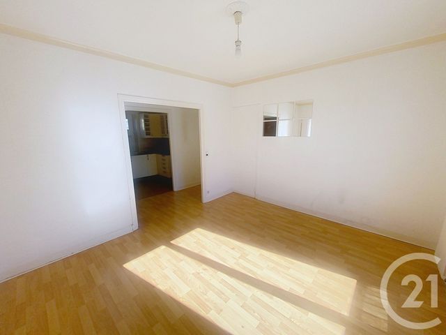 Appartement F3 &agrave; louer - 3 pi&egrave;ces - 58,15 m2 - Chantilly - 60 - PICARDIE