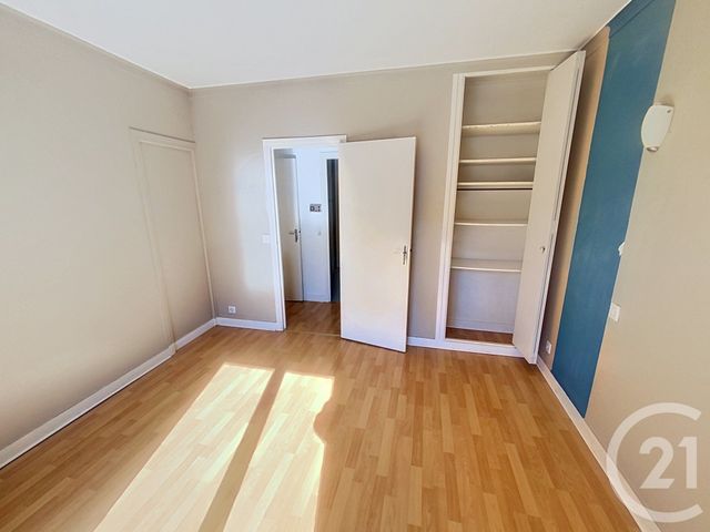 Appartement F3 &agrave; louer - 3 pi&egrave;ces - 58,15 m2 - Chantilly - 60 - PICARDIE