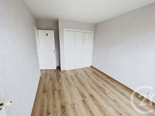 Appartement F3 &agrave; louer - 3 pi&egrave;ces - 77,72 m2 - Montataire - 60 - PICARDIE