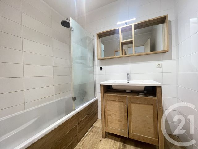 Appartement F3 à vendre - 3 pièces - 72,43 m2 - St Laurent Du Var - 06 - PROVENCE-ALPES-COTE-D-AZUR