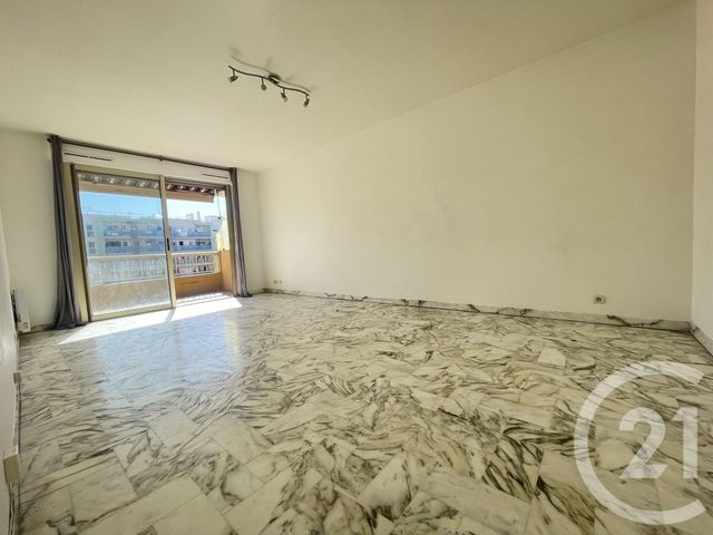 Appartement F3 à vendre - 3 pièces - 72,43 m2 - St Laurent Du Var - 06 - PROVENCE-ALPES-COTE-D-AZUR