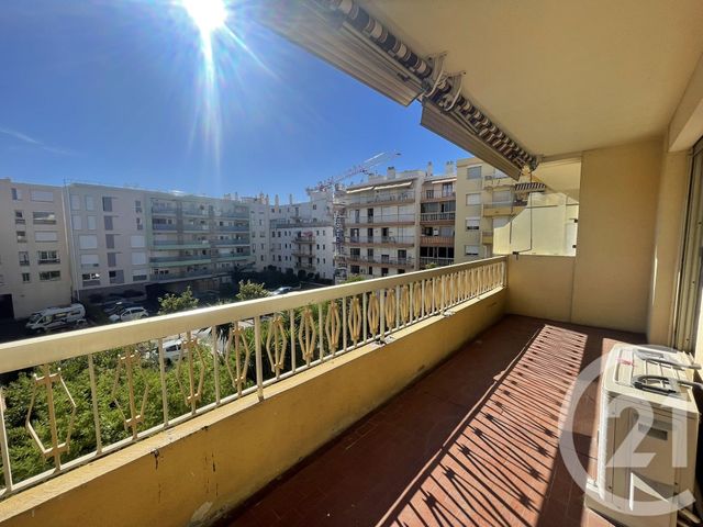 Appartement F3 à vendre - 3 pièces - 72,43 m2 - St Laurent Du Var - 06 - PROVENCE-ALPES-COTE-D-AZUR