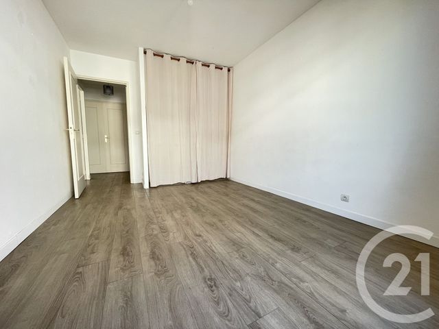Appartement F3 à vendre - 3 pièces - 72,43 m2 - St Laurent Du Var - 06 - PROVENCE-ALPES-COTE-D-AZUR