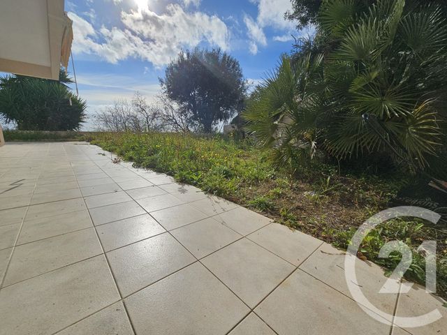 Appartement F3 à vendre - 3 pièces - 80,68 m2 - St Laurent Du Var - 06 - PROVENCE-ALPES-COTE-D-AZUR