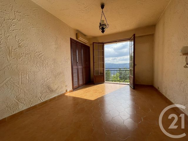 Maison à vendre - 9 pièces - 210,97 m2 - St Laurent Du Var - 06 - PROVENCE-ALPES-COTE-D-AZUR