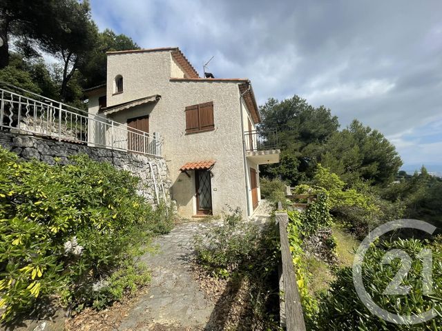 Maison à vendre - 9 pièces - 210,97 m2 - St Laurent Du Var - 06 - PROVENCE-ALPES-COTE-D-AZUR