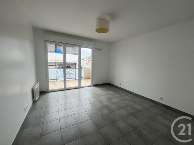 Appartement F4 à louer - 4 pièces - 89,60 m2 - St Laurent Du Var - 06 - PROVENCE-ALPES-COTE-D-AZUR