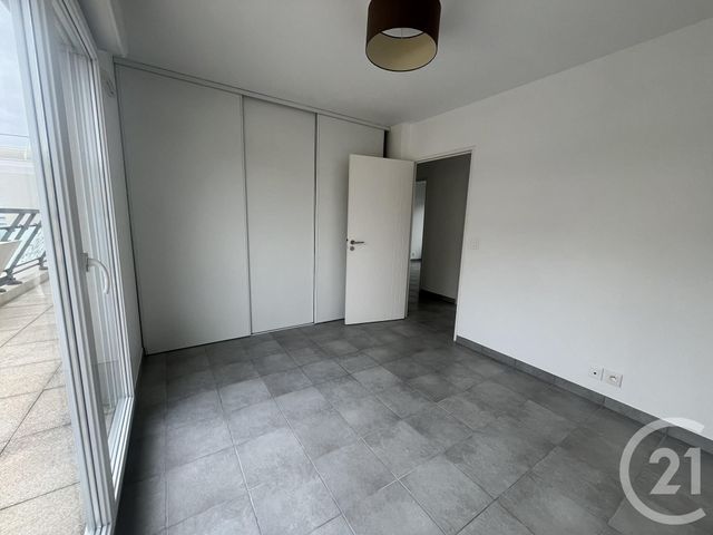 Appartement F4 à louer - 4 pièces - 89,60 m2 - St Laurent Du Var - 06 - PROVENCE-ALPES-COTE-D-AZUR