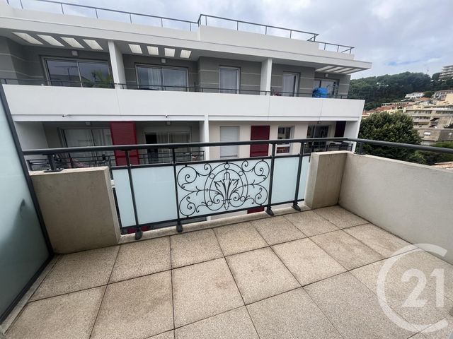 Appartement F4 à louer - 4 pièces - 89,60 m2 - St Laurent Du Var - 06 - PROVENCE-ALPES-COTE-D-AZUR