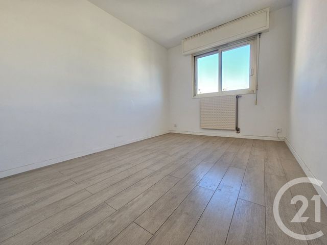 Appartement F3 à vendre - 3 pièces - 61,88 m2 - St Laurent Du Var - 06 - PROVENCE-ALPES-COTE-D-AZUR