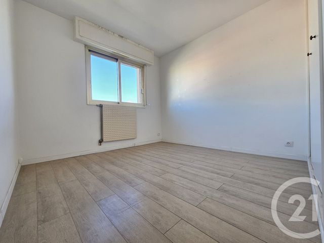 Appartement F3 à vendre - 3 pièces - 61,88 m2 - St Laurent Du Var - 06 - PROVENCE-ALPES-COTE-D-AZUR