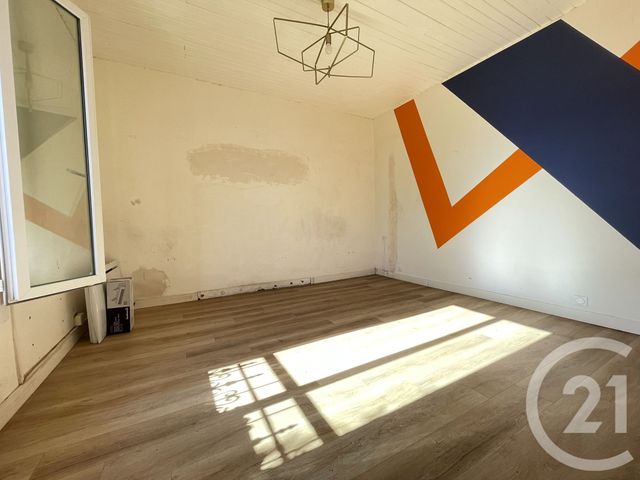 Maison à vendre - 8 pièces - 159,23 m2 - St Laurent Du Var - 06 - PROVENCE-ALPES-COTE-D-AZUR