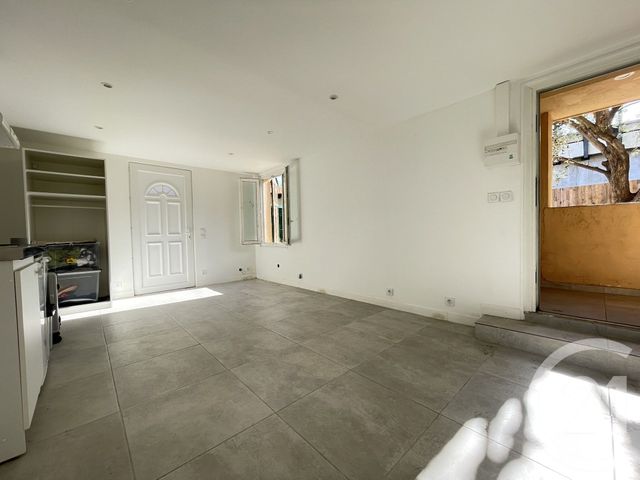 Maison à vendre - 8 pièces - 159,23 m2 - St Laurent Du Var - 06 - PROVENCE-ALPES-COTE-D-AZUR