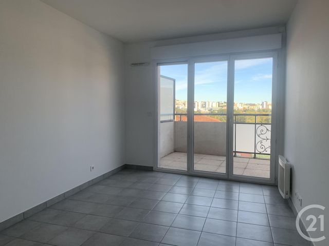 Appartement F4 &agrave; louer - 4 pi&egrave;ces - 89,82 m2 - St Laurent Du Var - 06 - PROVENCE-ALPES-COTE-D-AZUR