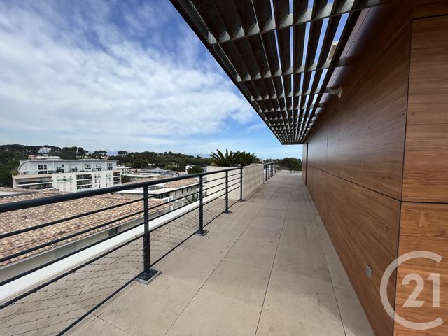Appartement F3 &agrave; louer - 3 pi&egrave;ces - 61,50 m2 - Antibes - 06 - PROVENCE-ALPES-COTE-D-AZUR