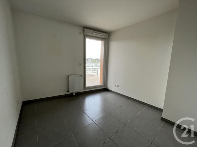 Appartement F3 &agrave; louer - 3 pi&egrave;ces - 61,50 m2 - Antibes - 06 - PROVENCE-ALPES-COTE-D-AZUR