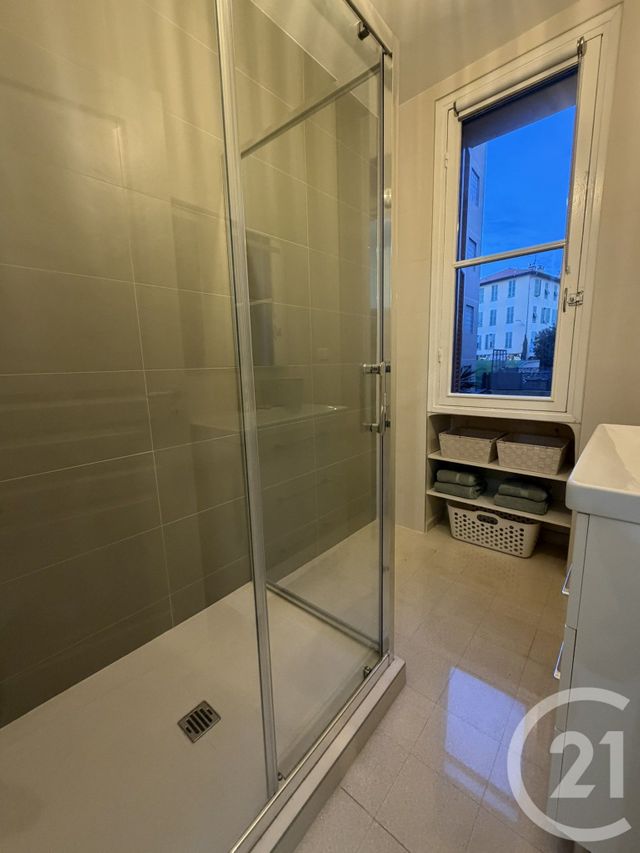 Appartement F3 &agrave; louer - 3 pi&egrave;ces - 62,08 m2 - Nice - 06 - PROVENCE-ALPES-COTE-D-AZUR