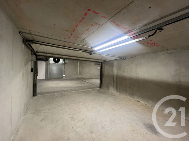 Parking &agrave; louer - 20 m2 - St Laurent Du Var - 06 - PROVENCE-ALPES-COTE-D-AZUR