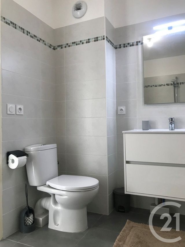 Appartement F2 &agrave; louer - 2 pi&egrave;ces - 38,70 m2 - St Laurent Du Var - 06 - PROVENCE-ALPES-COTE-D-AZUR