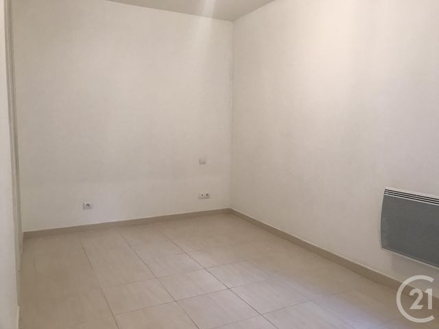 Appartement F4 &agrave; louer - 4 pi&egrave;ces - 80,04 m2 - St Laurent Du Var - 06 - PROVENCE-ALPES-COTE-D-AZUR